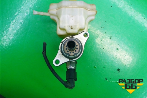 Цилиндр тормозной главный для Volkswagen Touareg c 2002-2010г (Туарег)