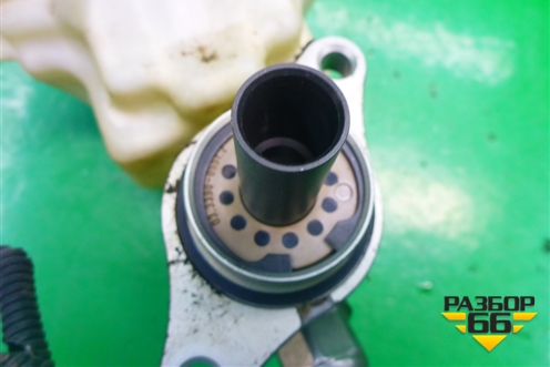 Цилиндр тормозной главный для Volkswagen Touareg c 2002-2010г (Туарег)