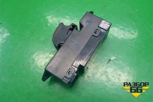 Кнопка стеклоподъёмника (задняя правая) (8608A100) для Mitsubishi Lancer-9  с 2003-2008г