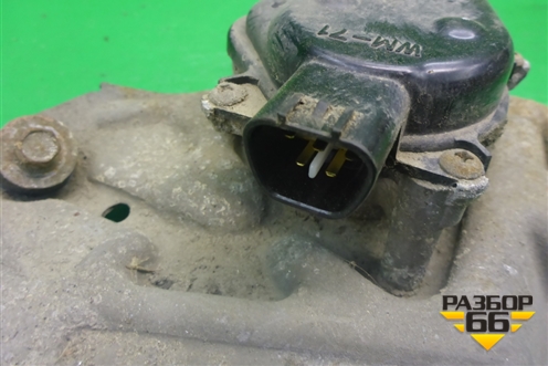 Моторчик стеклоочистителя передний для Mitsubishi Lancer-9  с 2003-2008г (Лансер)