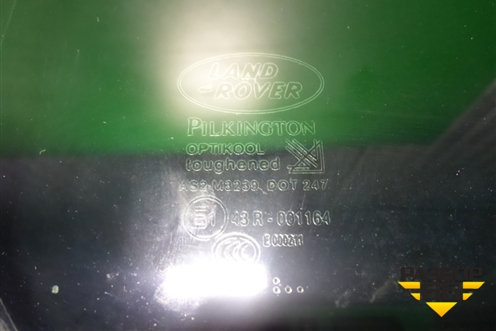 Стекло двери задней правой форточка (2004г) (CVB500860) для Land Rover Discovery 3 с 2004-2009г (Дискавери)