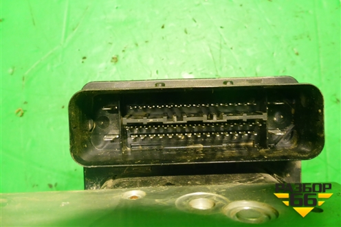 Блок ABS (7L0907379G) для Volkswagen Touareg c 2002-2010г (Туарег)