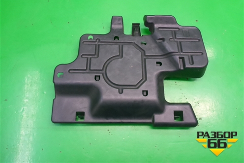 Накладка на торпедо (правая под бардачок) (GHR164521) для Mazda Mazda 3 (BM) с 2013-2019г