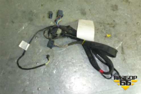 Проводка двери левой для Mercedes Benz TRUCK Axor 2 с 2004г (Аксор)