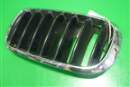 Решетка радиатора левая (7316075) для BMW X5 F15 с 2013г (Х5 Ф15)