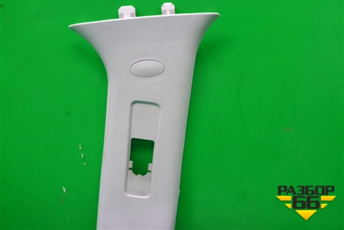 Обшивка стойки центральная верхняя правая (5ти дверный кузов) (9658444577) для Citroen C3 с 2002-2009г (С3)