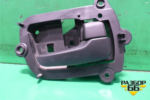 Ручка внутренняя двери задней правой (MN10536) для Mitsubishi Grandis с 2004г (Грандис)