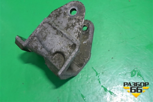 Кронштейн двигателя задний (4G69 2.4л МКПП) для Mitsubishi Grandis с 2004г (Грандис)