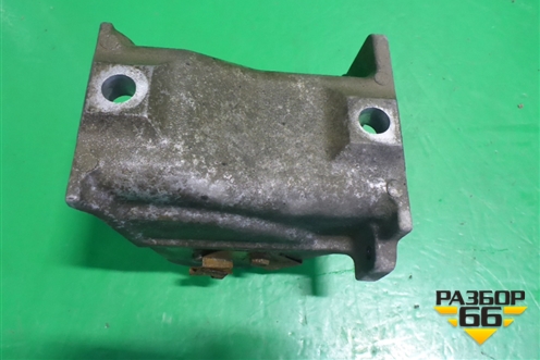 Кронштейн КПП левый (МКПП 2.4л) для Mitsubishi Grandis с 2004г (Грандис)