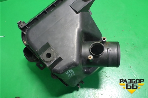 Корпус воздушного фильтра (MR993558) для Mitsubishi Grandis с 2004г (Грандис)