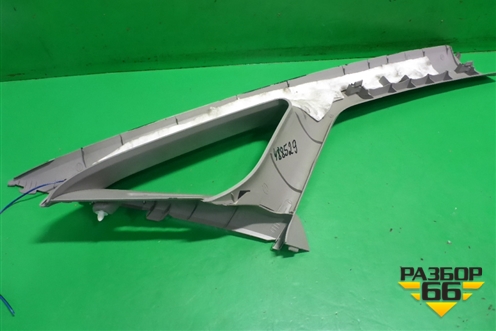 Обшивка стойки лобового стекла левая (MN134245) для Mitsubishi Grandis с 2004г (Грандис)