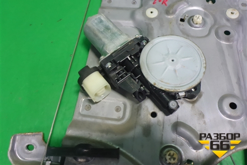 Стеклоподъёмник электрический передний правый (MR989948) для Mitsubishi Grandis с 2004г (Грандис)