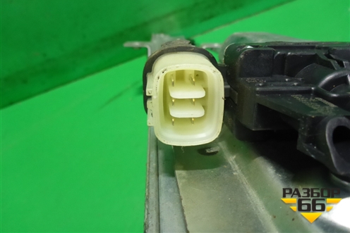 Стеклоподъёмник электрический задний левый (MR989948) для Mitsubishi Grandis с 2004г (Грандис)