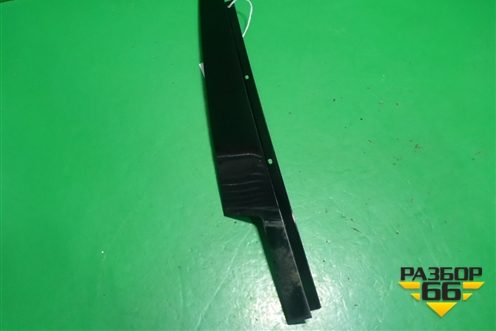 Накладка двери передней правой (на рамку) (51337289614) для BMW X5 F15 с 2013г (Х5 Ф15)