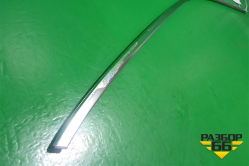 Накладка двери передней левой (хром на рамку) (51317289631) для BMW X5 F15 с 2013г (Х5 Ф15)