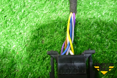 Зеркало правое электрическое (6 контактов с повторителем) (5JB857502J) для Skoda Rapid с 2013г (Рапид)