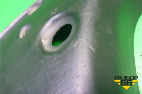 Обшивка багажника (на заднюю панель правая) (98ABF13024BDW) для Ford Focus 1 с 1998-2004г (Фокус)