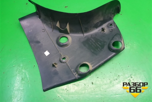 Обшивка багажника (на заднюю панель правая) (98ABF13024BDW) для Ford Focus 1 с 1998-2004г (Фокус)