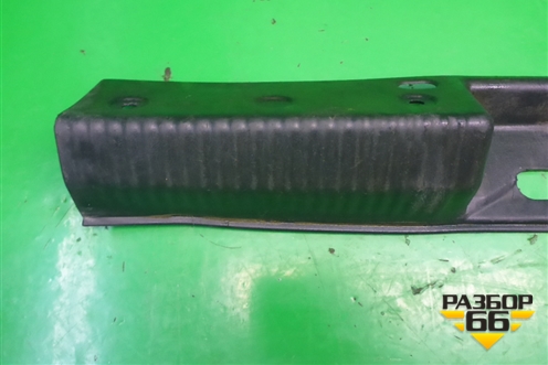 Обшивка багажника (на заднюю панель седан) (98ABF40352BFW) для Ford Focus 1 с 1998-2004г (Фокус)