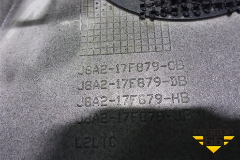 Накладка заднего бампера (J8A217F879CB) для Land Rover Range Rover Velar с 2017г (Велар)