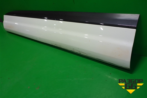 Накладка двери передней левой (4M0853959F) для Audi Q7 c 2015г (Ку 7)