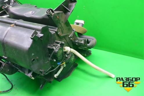 Корпус отопителя для Land Rover Discovery 3 с 2004-2009г (Дискавери)