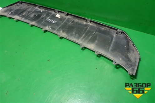 Накладка переднего бампера (4M0807733D) для Audi Q7 c 2015г (Ку 7)