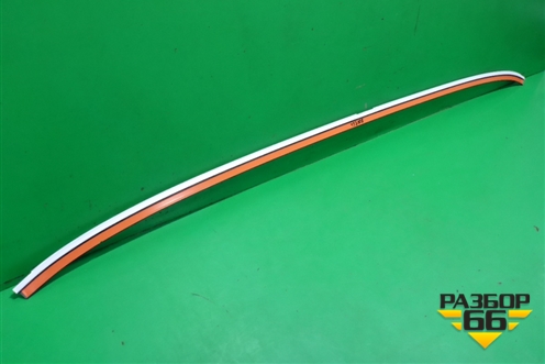 Молдинг лобового стекла нижний (новый) (5615333010) для Toyota Camry V70 с 2017г (Камри)