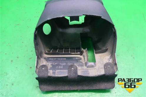 Кожух рулевой колонки (4528702240) для Toyota Auris с 2006-2012г (Аурис)