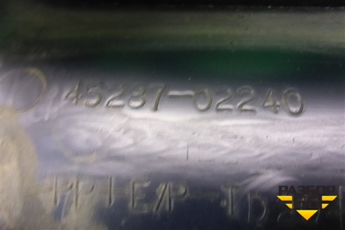 Кожух рулевой колонки (4528702240) для Toyota Auris с 2006-2012г (Аурис)