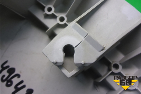 Обшивка стойки центральная верхняя левая (5-ти дверный хэтчбек) (6242002070) для Toyota Auris с 2006-2012г (Аурис)