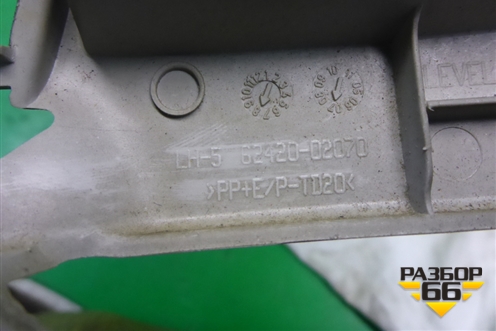 Обшивка стойки центральная верхняя левая (5-ти дверный хэтчбек) (6242002070) для Toyota Auris с 2006-2012г (Аурис)