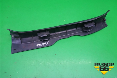 Накладка порога внутренняя заднего левого (6791802060) для Toyota Auris с 2006-2012г (Аурис)