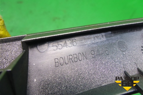 Накладка на торпедо (центральная левая) (5543602020) для Toyota Auris с 2006-2012г (Аурис)