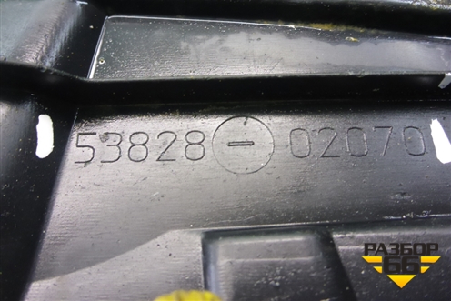 Пыльник переднего крыла левого (5382802070) для Toyota Auris с 2006-2012г (Аурис)