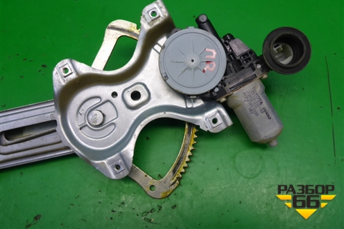 Стеклоподъёмник электрический передний правый (857100D100) для Toyota Auris с 2006-2012г (Аурис)