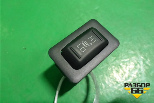 Кнопка обогрева сидений (новая) (8610A077) для Mitsubishi Outlander XL с 2006-2012г (Аутлендер ХЛ)