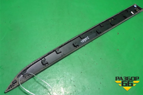 Накладка двери передней правой (X-Line) (87714H0500) для Kia Rio с 2017г (Рио 4)