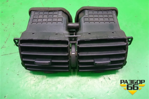 Дефлектор воздушный центральный (974102E000) для Hyundai Tucson с 2004-2010г (Туксон)