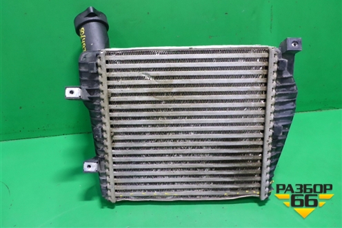 Интеркулер (7P6145804A) для Volkswagen Touareg с 2010-2018г (Туарег)