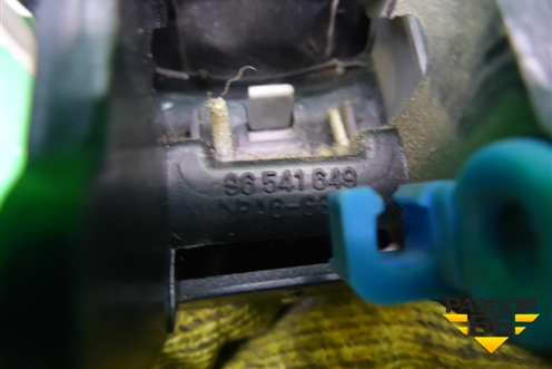 Ручка внутренняя двери передней правой (хетчбэк) для Chevrolet Aveo (T200) с 2003-2008 (Авео Т200)