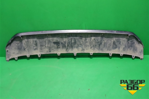 Накладка переднего бампера (4M0807733D) для Audi Q7 c 2015г (Ку 7)