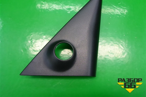 Накладка двери передней правой уголок (96304173) для Chevrolet Lanos с 2004г (Ланос)