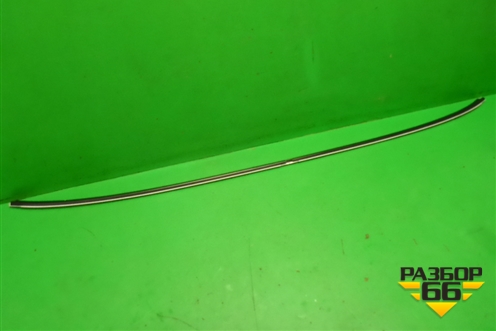 Молдинг лобового стекла нижний (новый) (5615333010) для Toyota Camry V70 с 2017г (Камри)