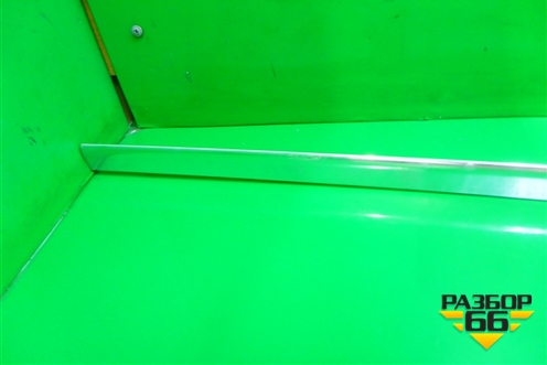 Молдинг крыши левый (над дверями) для Volkswagen Touareg c 2002-2010г (Туарег)