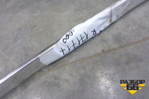 Молдинг крыши правый (над дверями) (7L6853986C) для Volkswagen Touareg c 2002-2010г (Туарег)