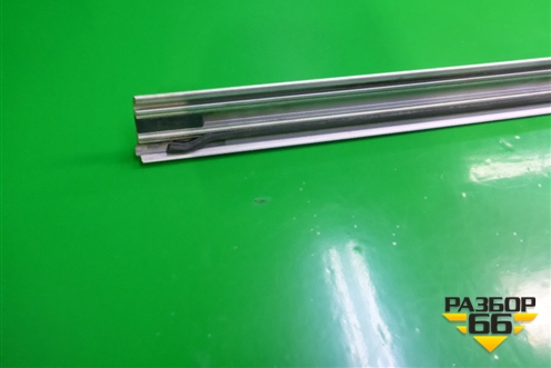 Молдинг крыши правый (над дверями) для Porsche Cayenne с 2003-2010г (Каен)