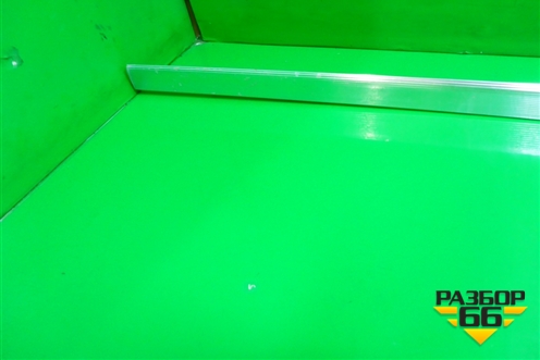 Молдинг крыши левый (над дверями) для Volkswagen Touareg c 2002-2010г (Туарег)