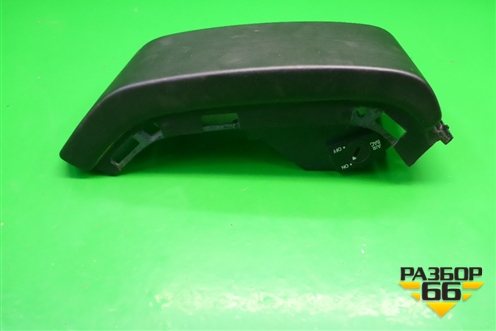 Накладка на торпедо (нижняя правая) для Porsche Cayenne с 2003-2010г (Каен)