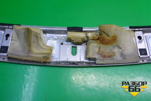 Обшивка багажника на заднюю панель (7L5863459D) для Porsche Cayenne с 2003-2010г (Каен)